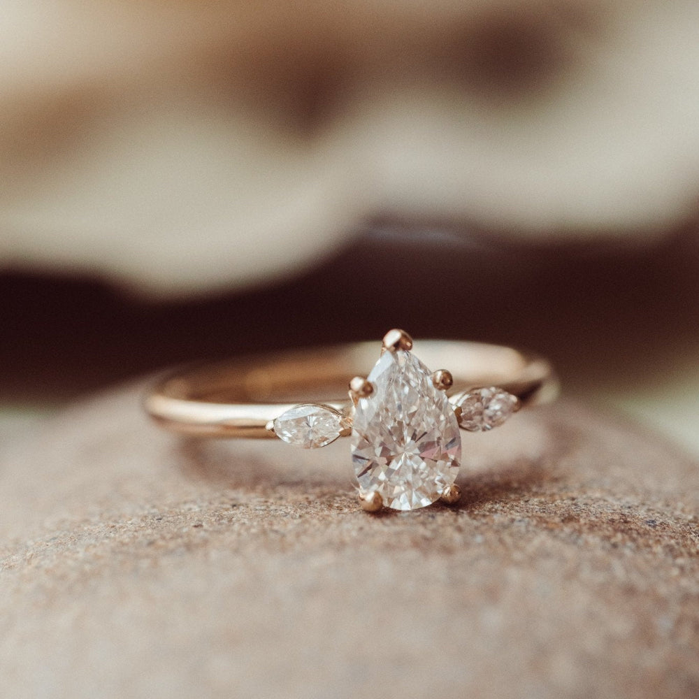 The Frida Pear Ring
