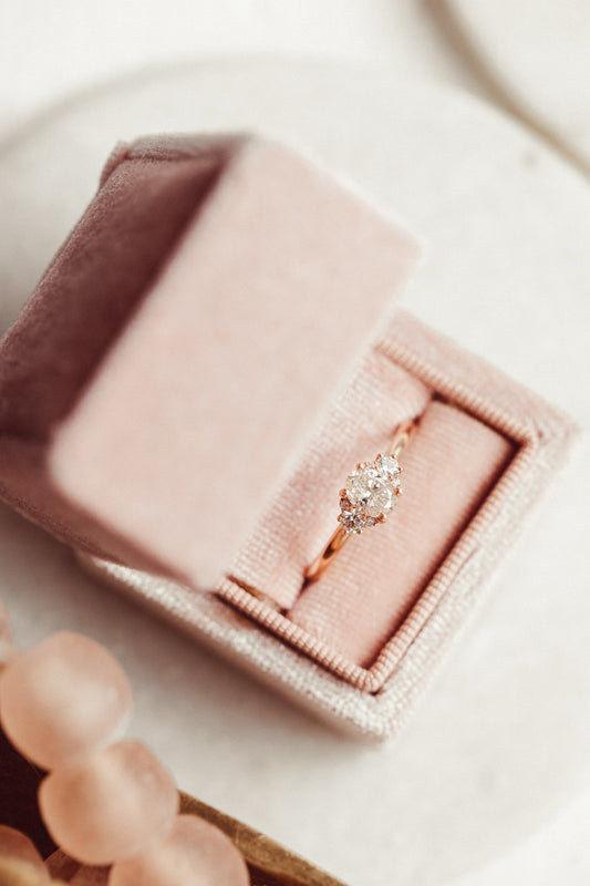 The Mini Vivien Oval Ring
