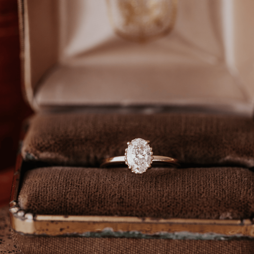 The Charlotte Oval Solitaire