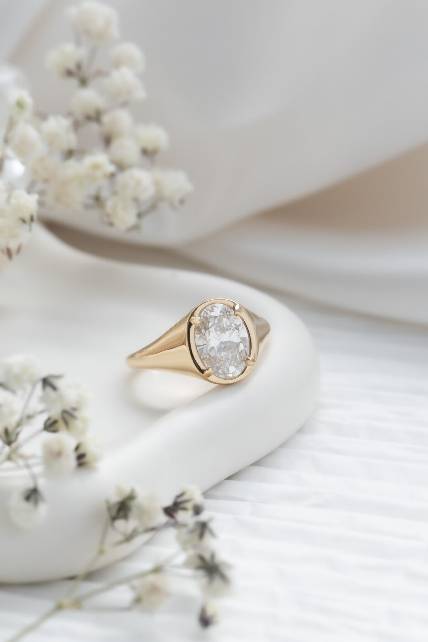 The Lennox Oval Signet Ring