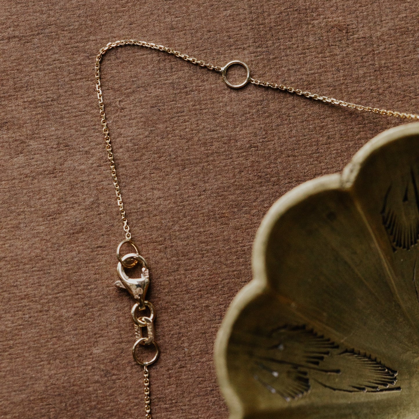 The Maeve Round Necklace