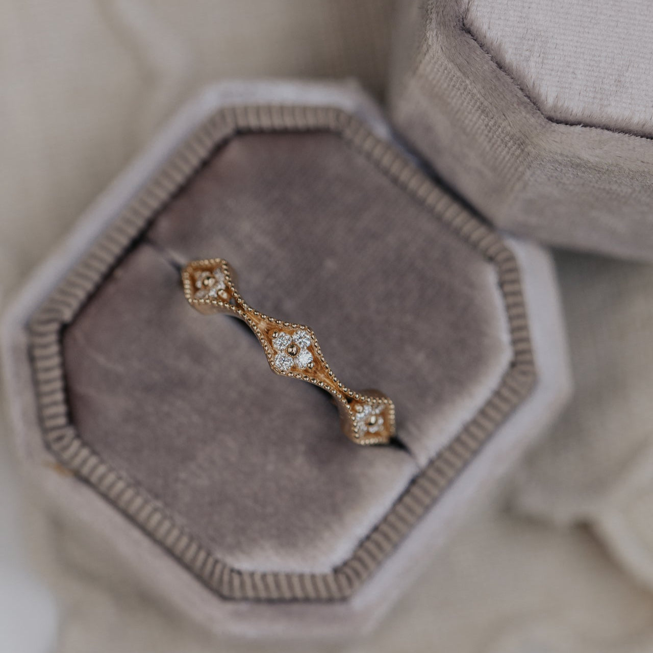 The Sloane Round Band