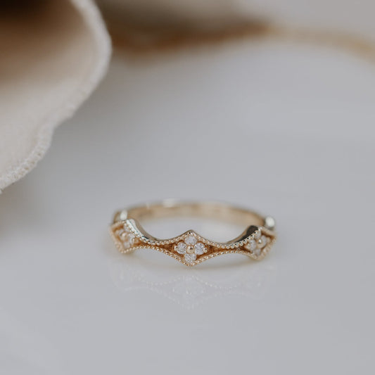 The Sloane Round Band