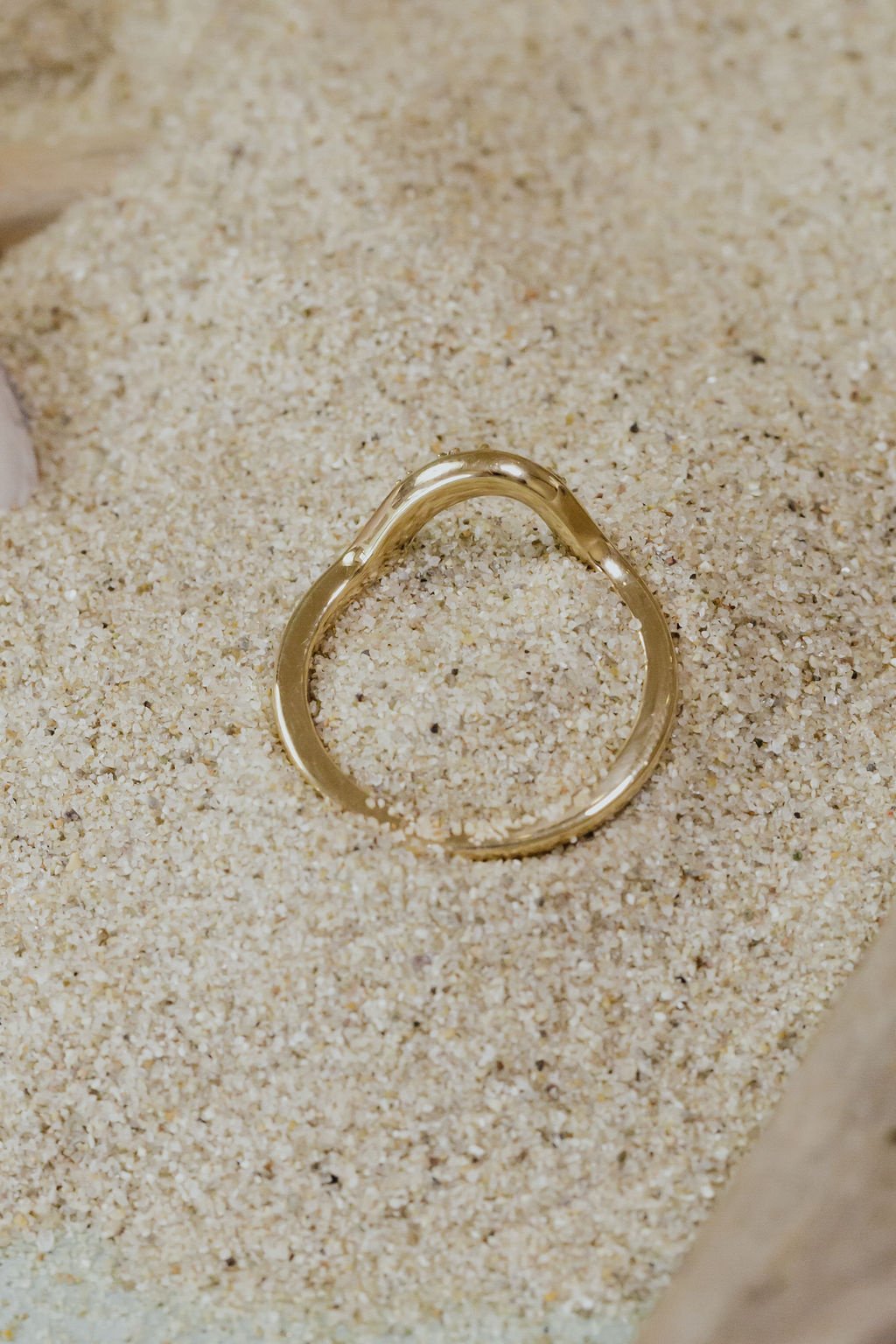 The Horizon Round Band