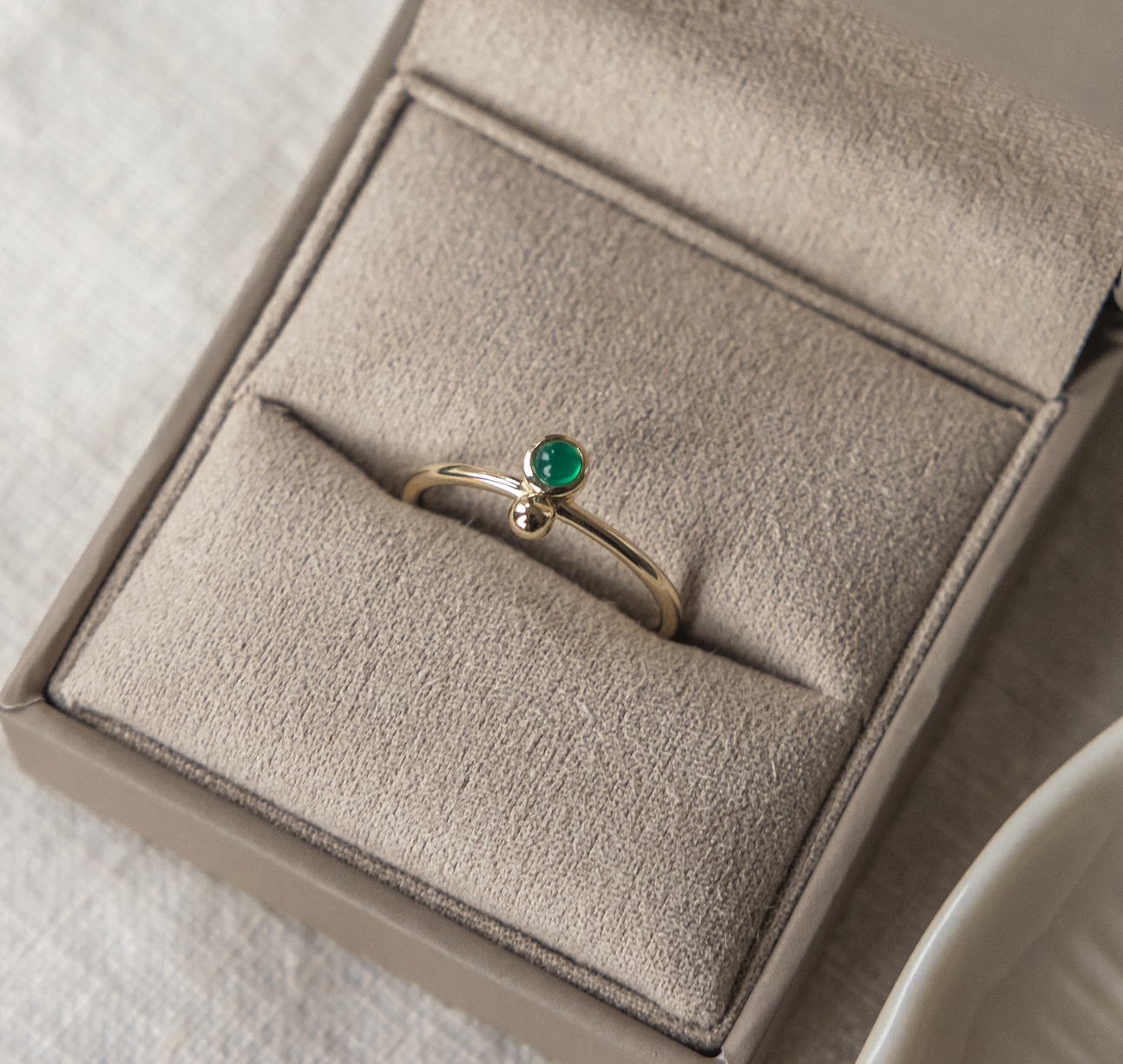 Green Agate and Metal Ball Ring