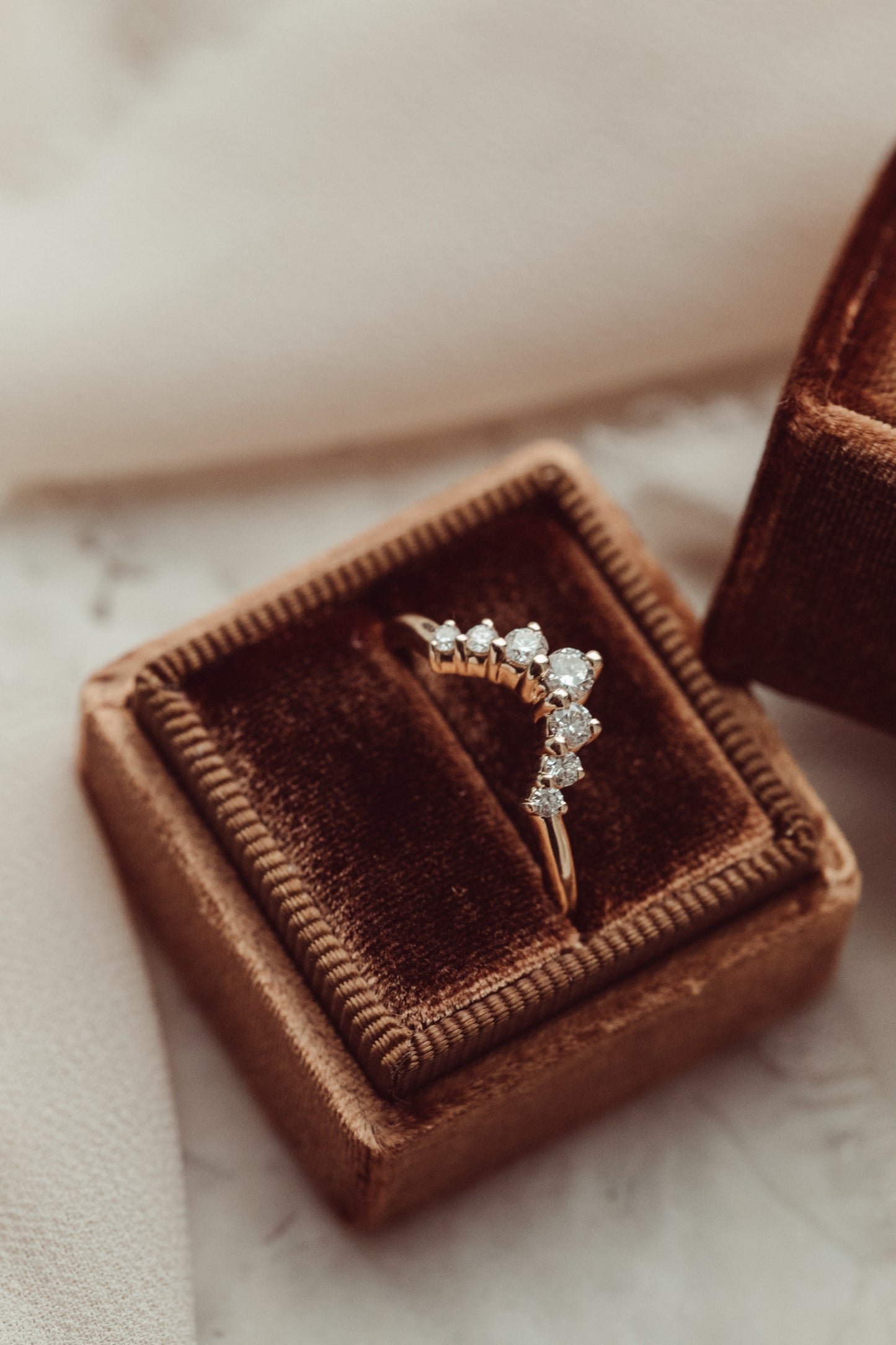 The Large Iris Tracer Band