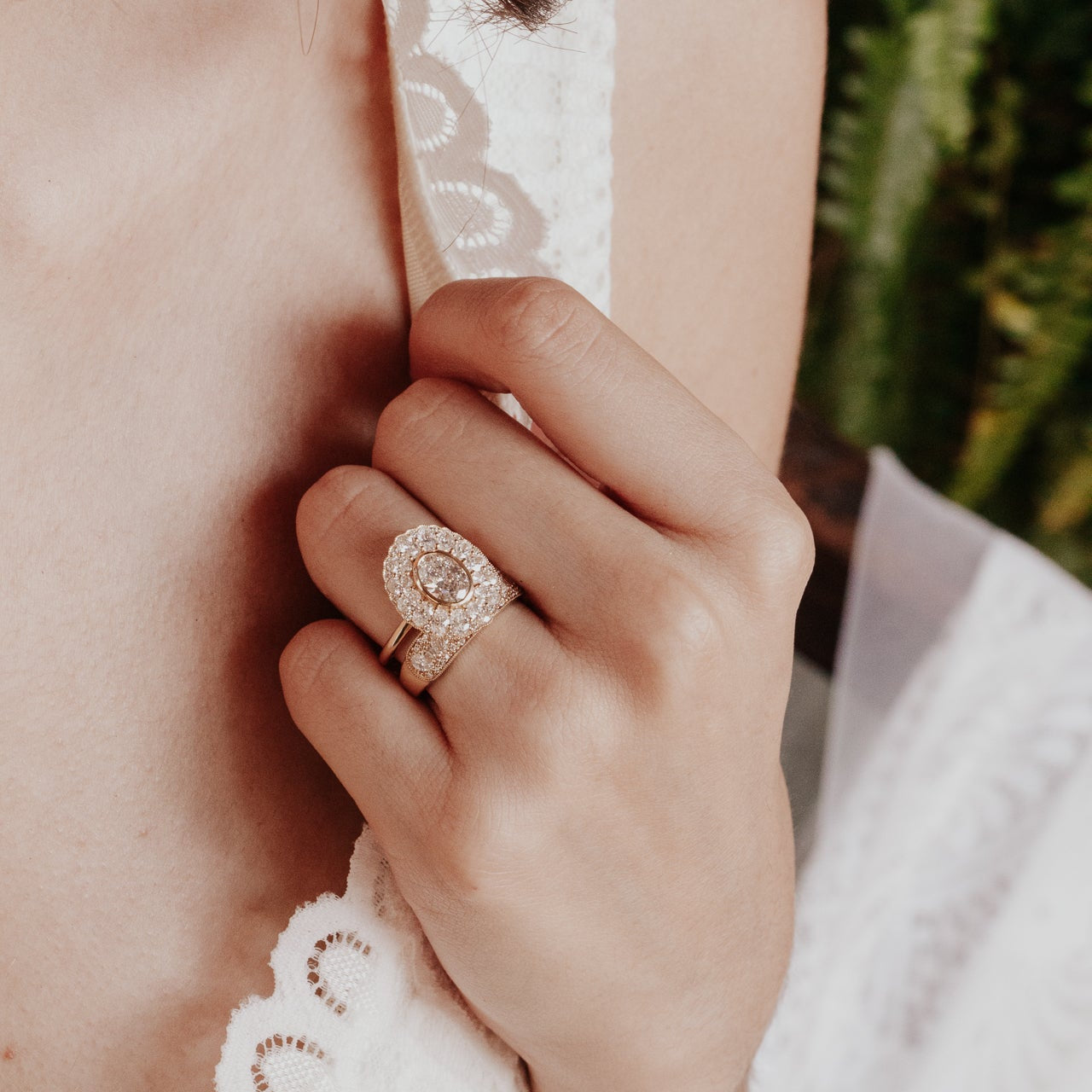 The Soleada Oval Band