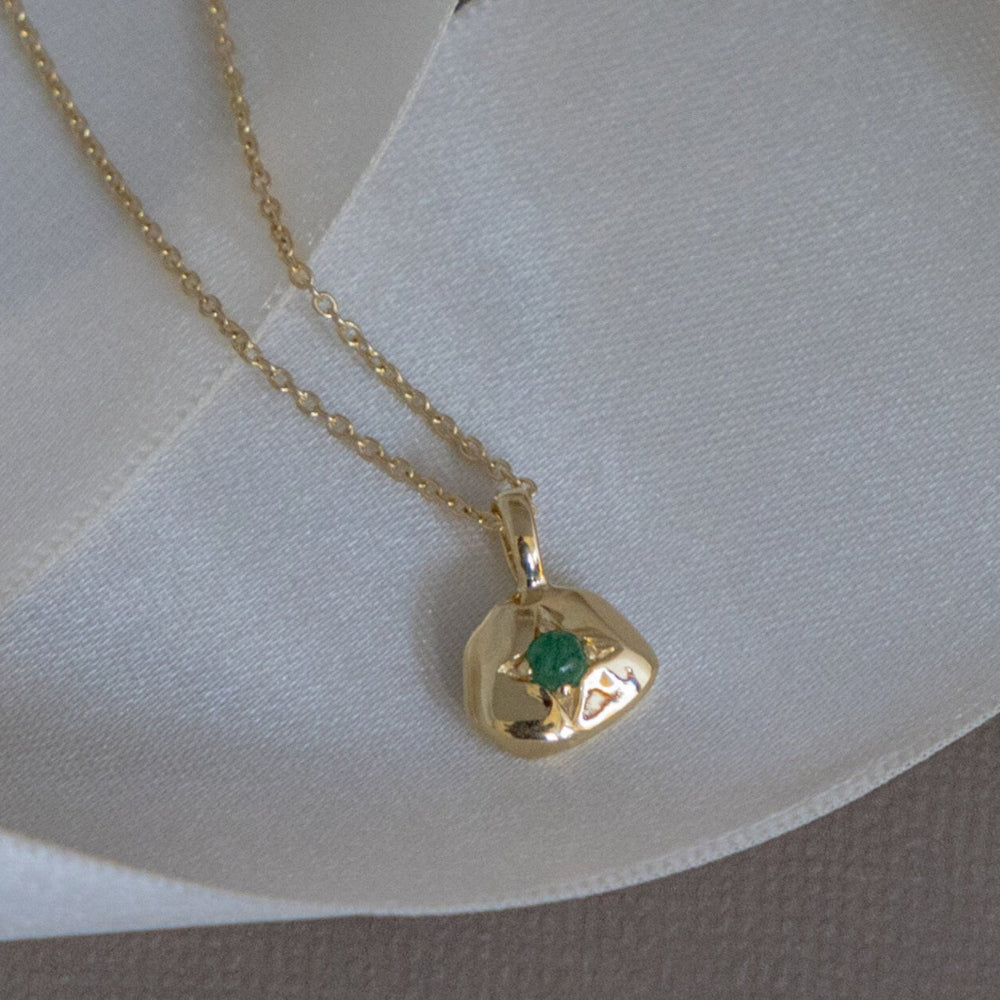 Aventurine with Organic Gold Halo Necklace