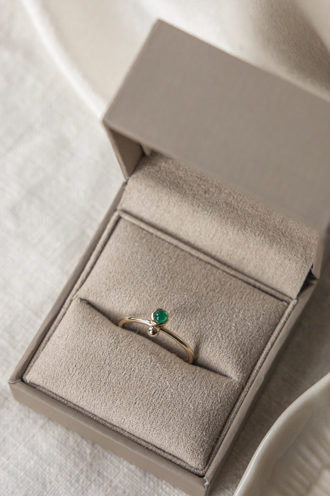 Green Agate and Metal Ball Ring