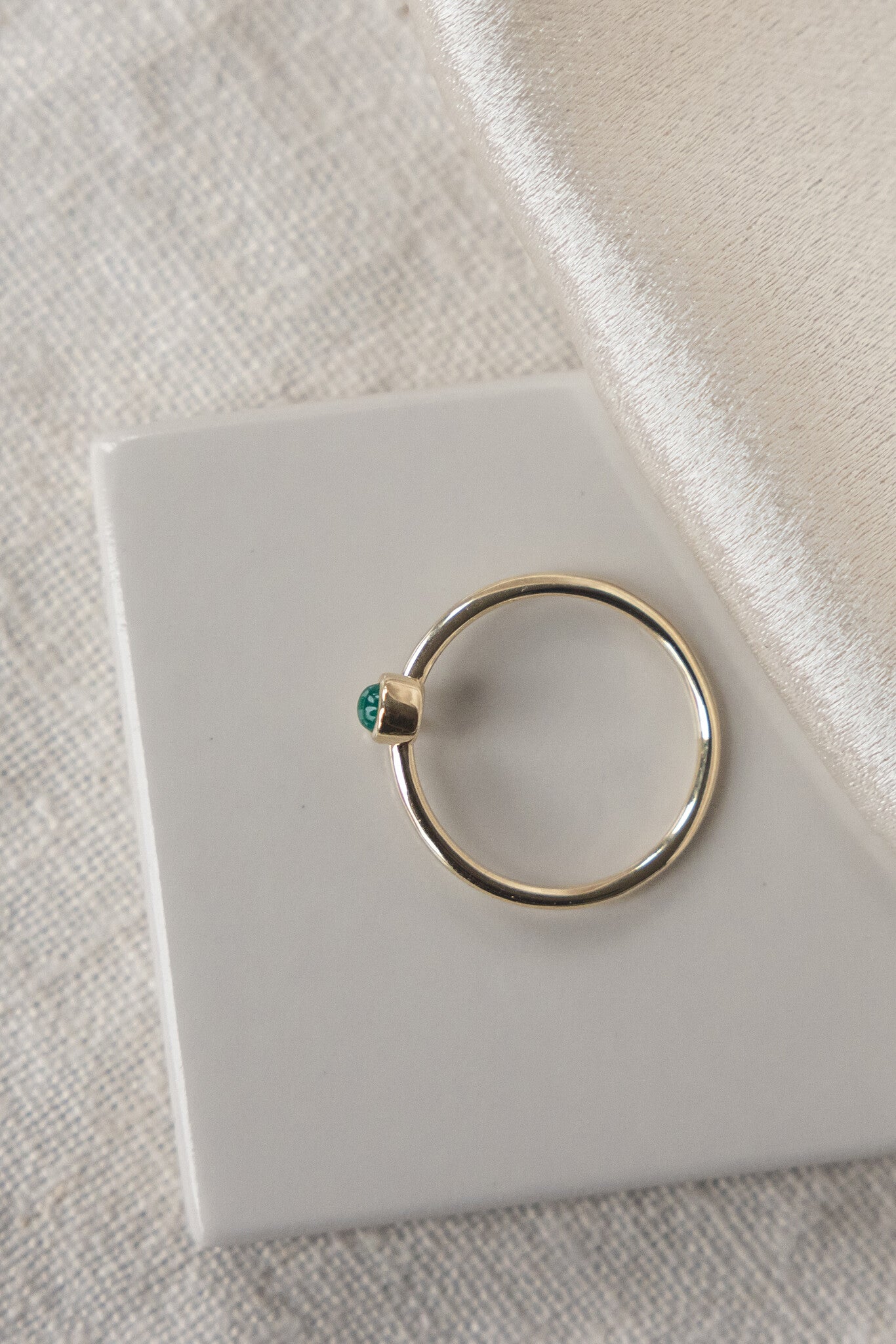 Green Agate and Metal Ball Ring