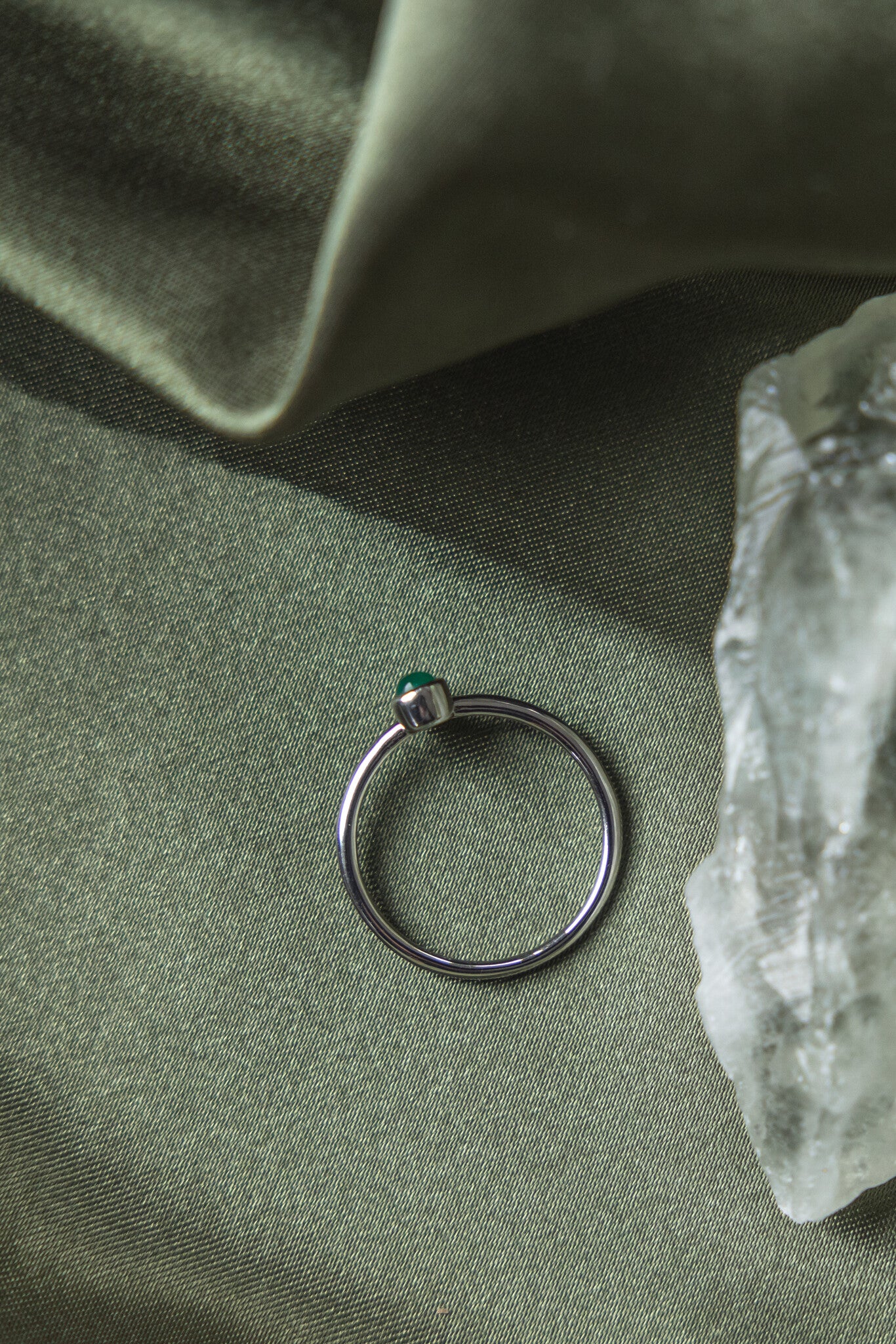 Green Agate and Metal Ball Ring