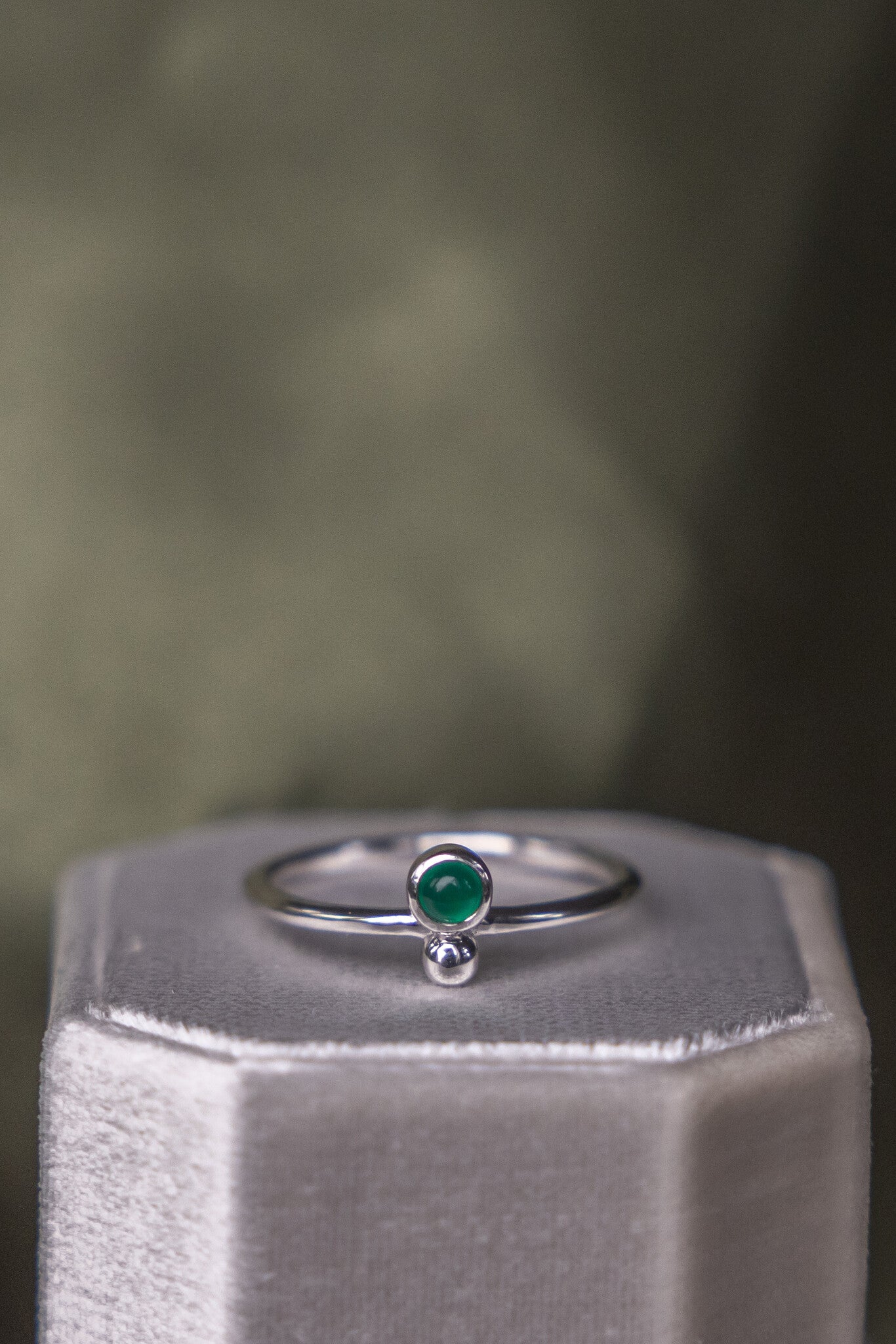 Green Agate and Metal Ball Ring