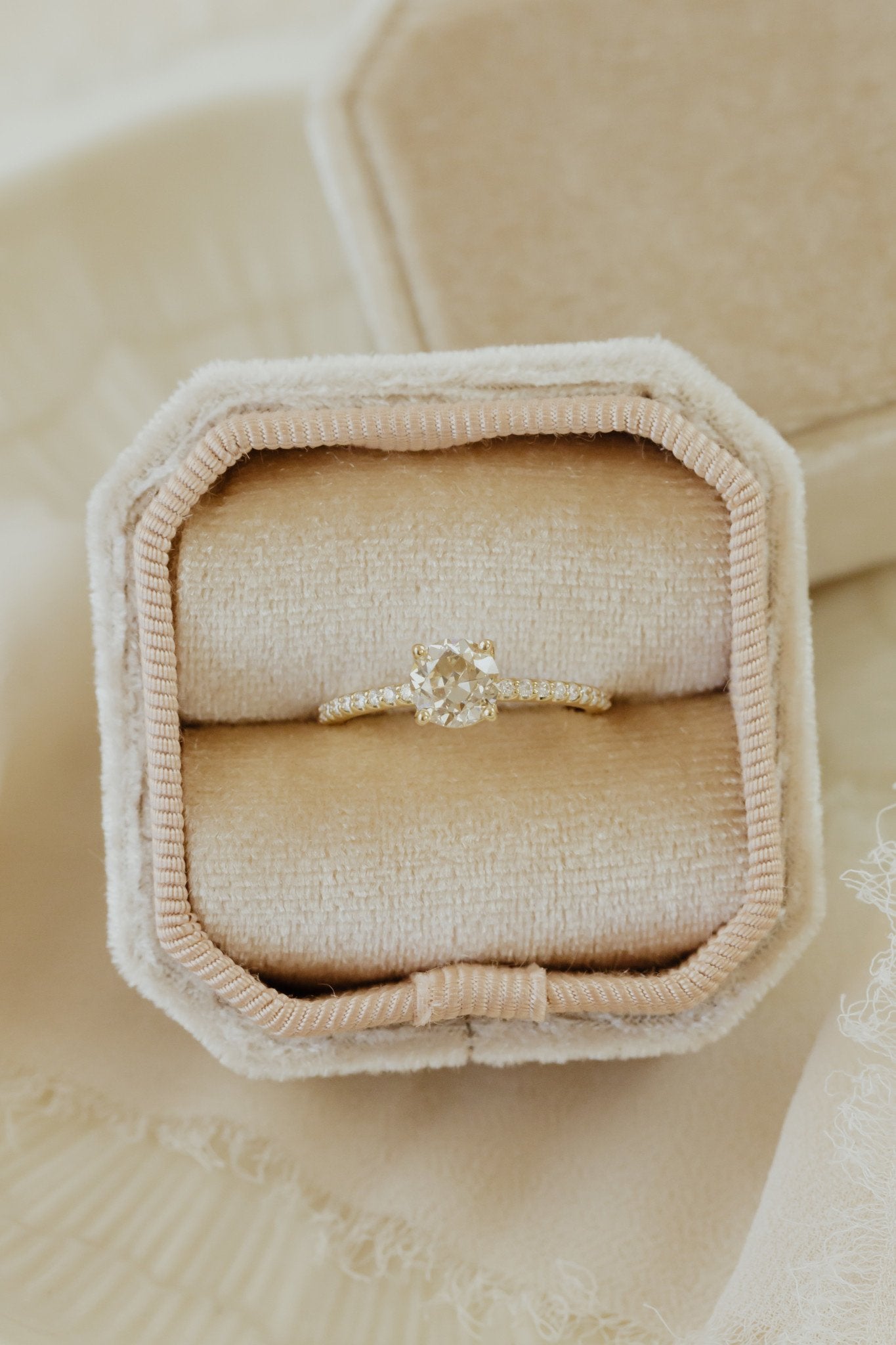 The Jenna 1.04 ct Round Champagne Diamond Ring