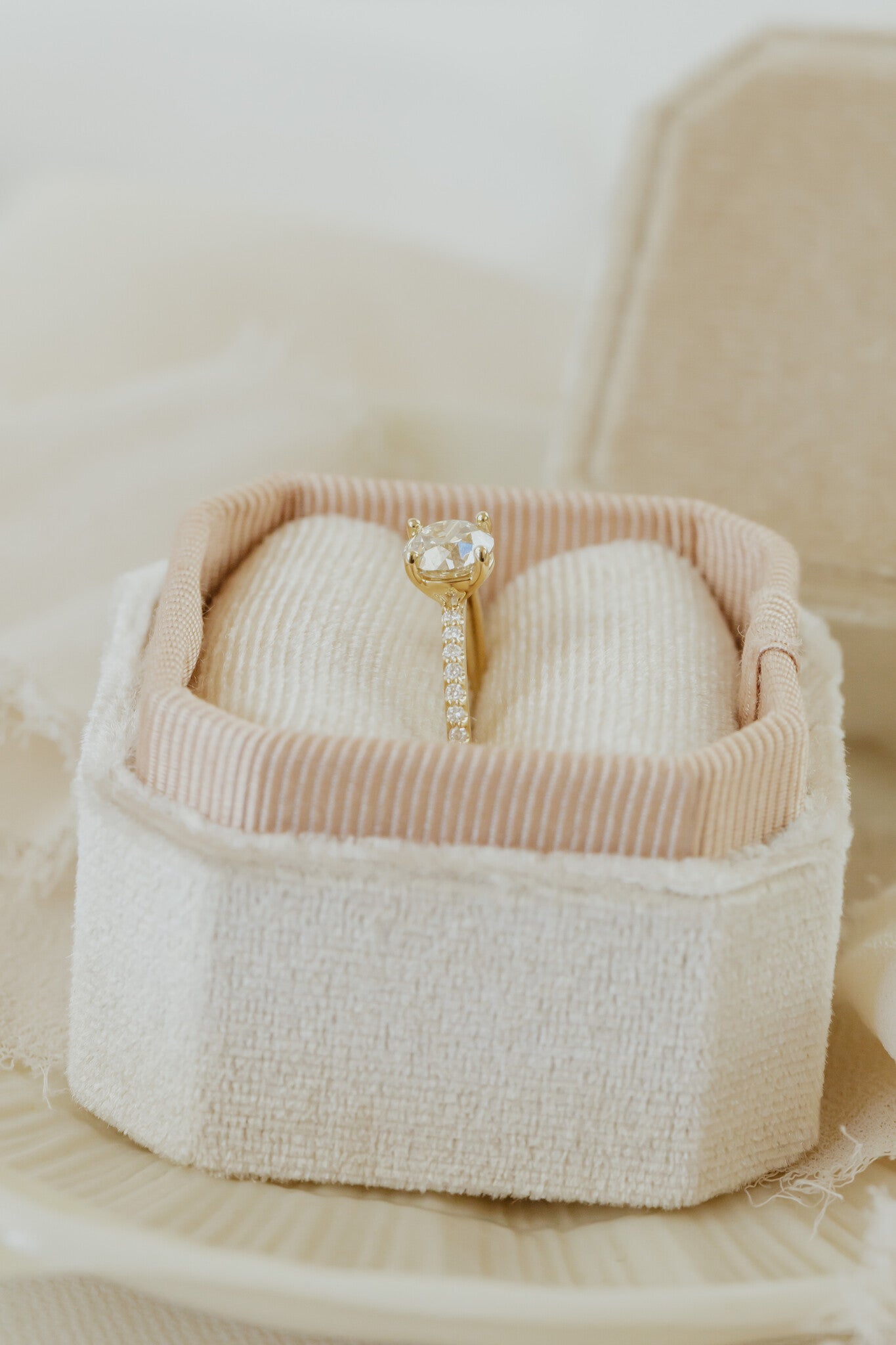 The Jenna 1.04 ct Round Champagne Diamond Ring