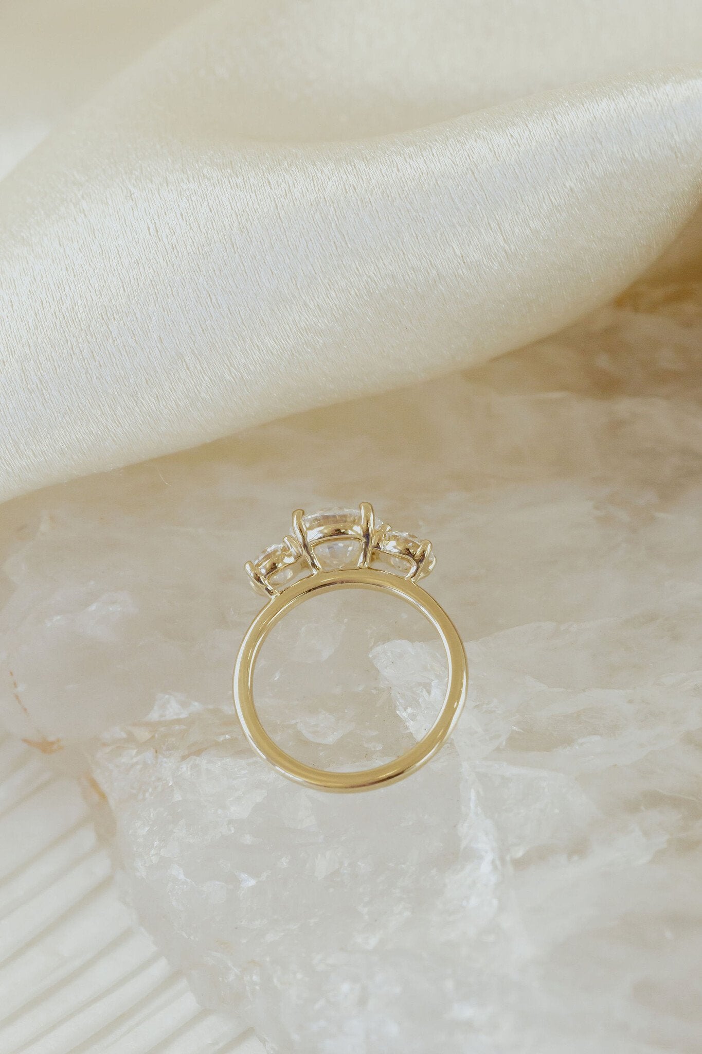 The Hannah Round Ring