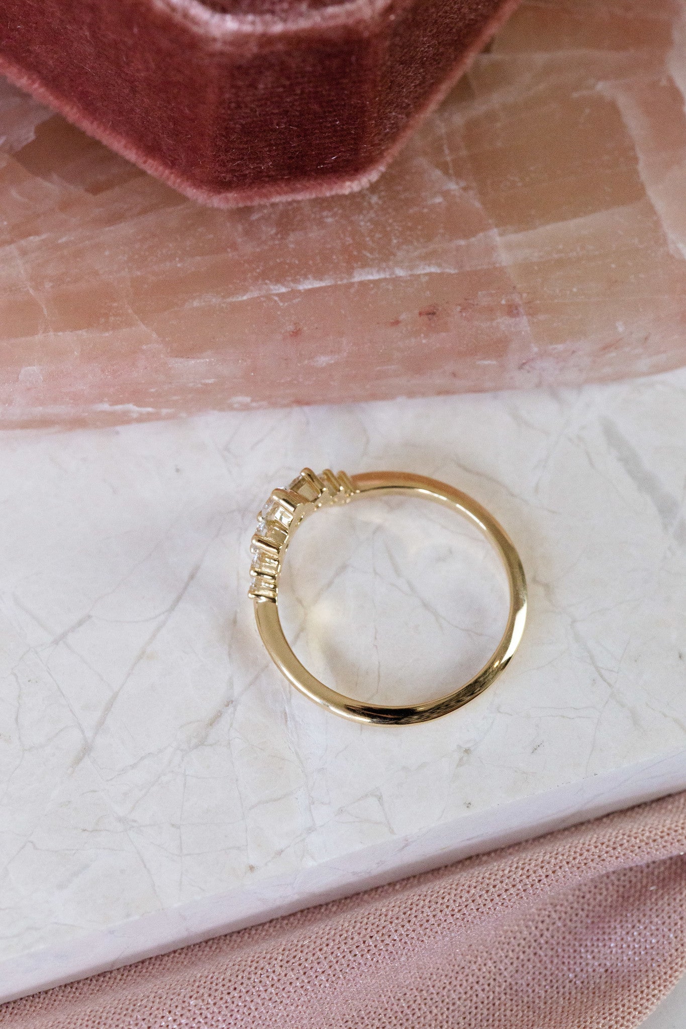 The Large Iris Tracer Band