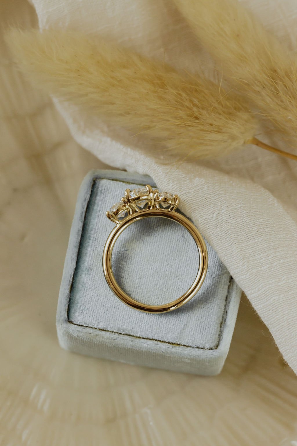 The Hannah Oval Ring