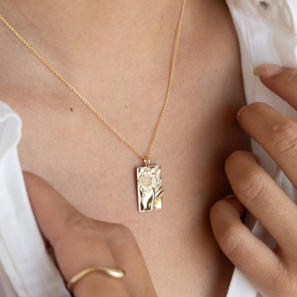 The Dahlia Charm Necklace