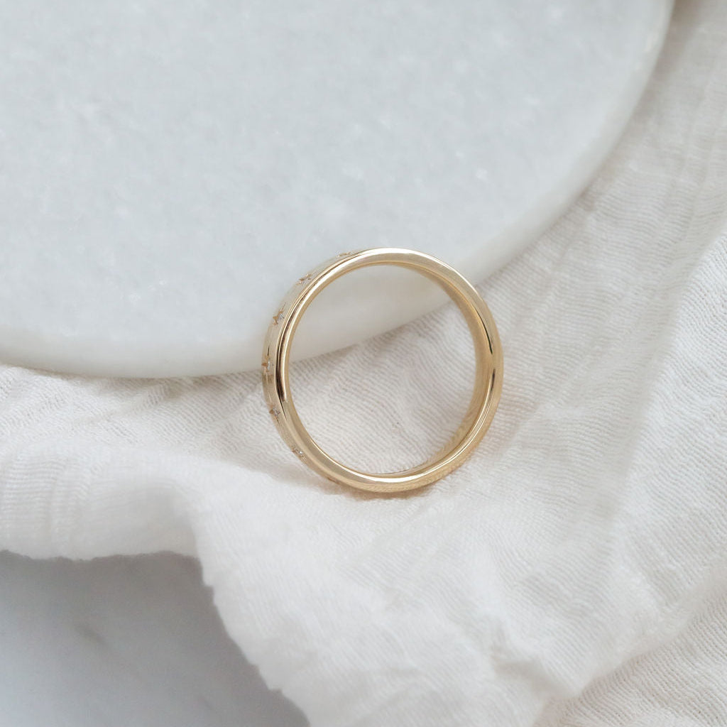The Estelle Round Band