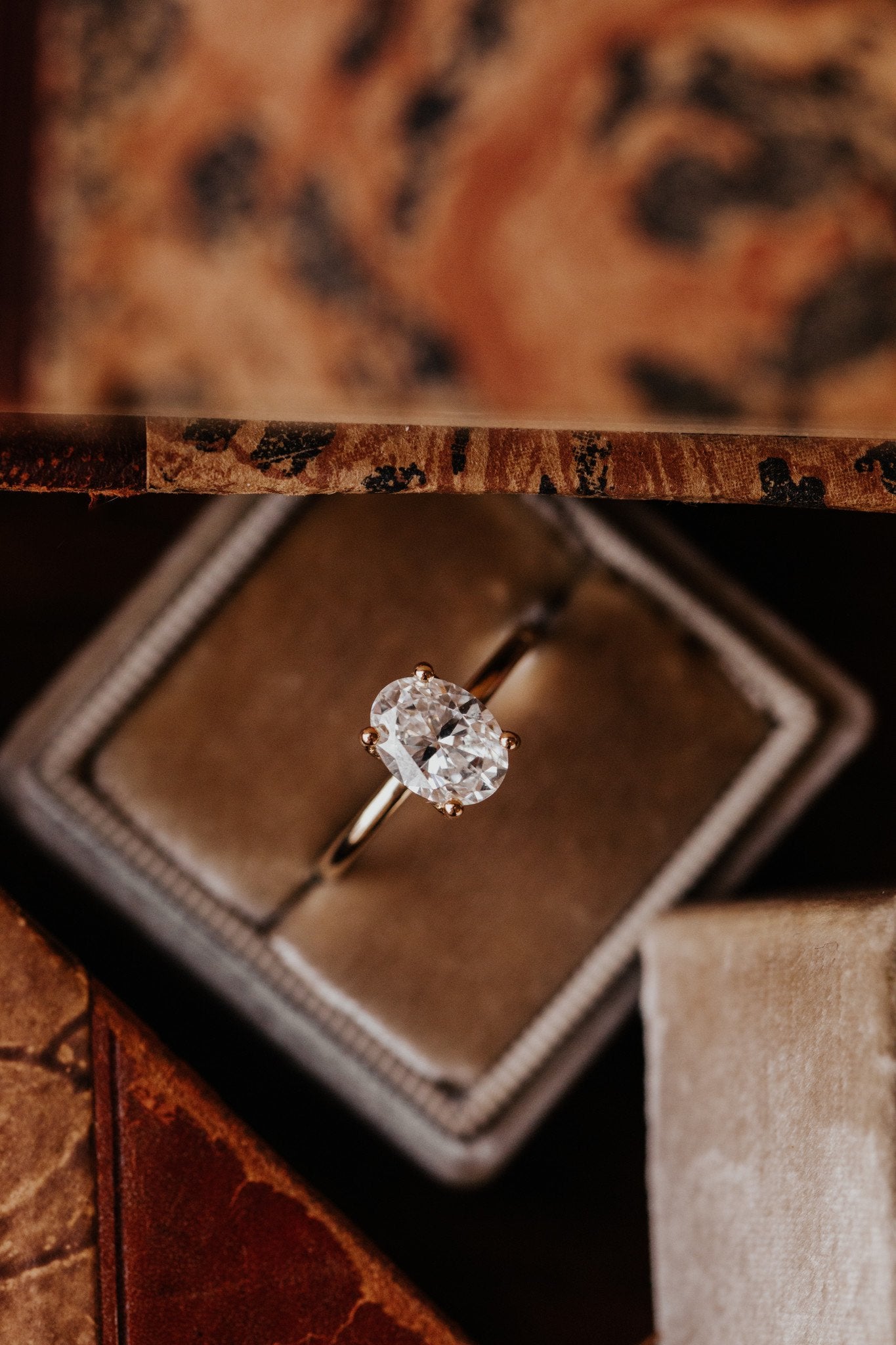 The Maeve Oval Solitaire