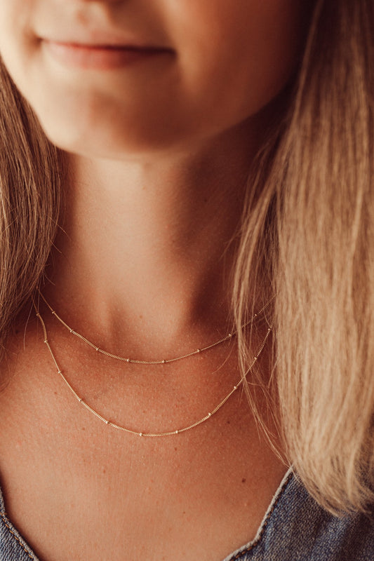 Saturn Curb Chain Necklace