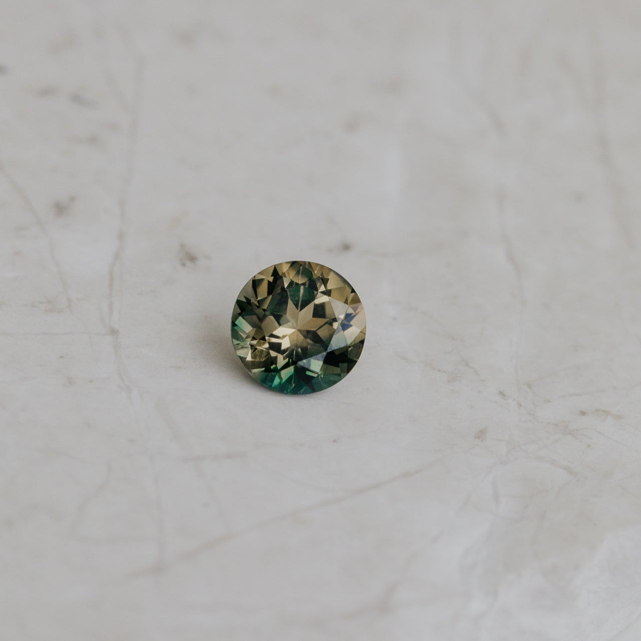 1.71 ct Round Parti Gold Blue Australian Sapphire Stone