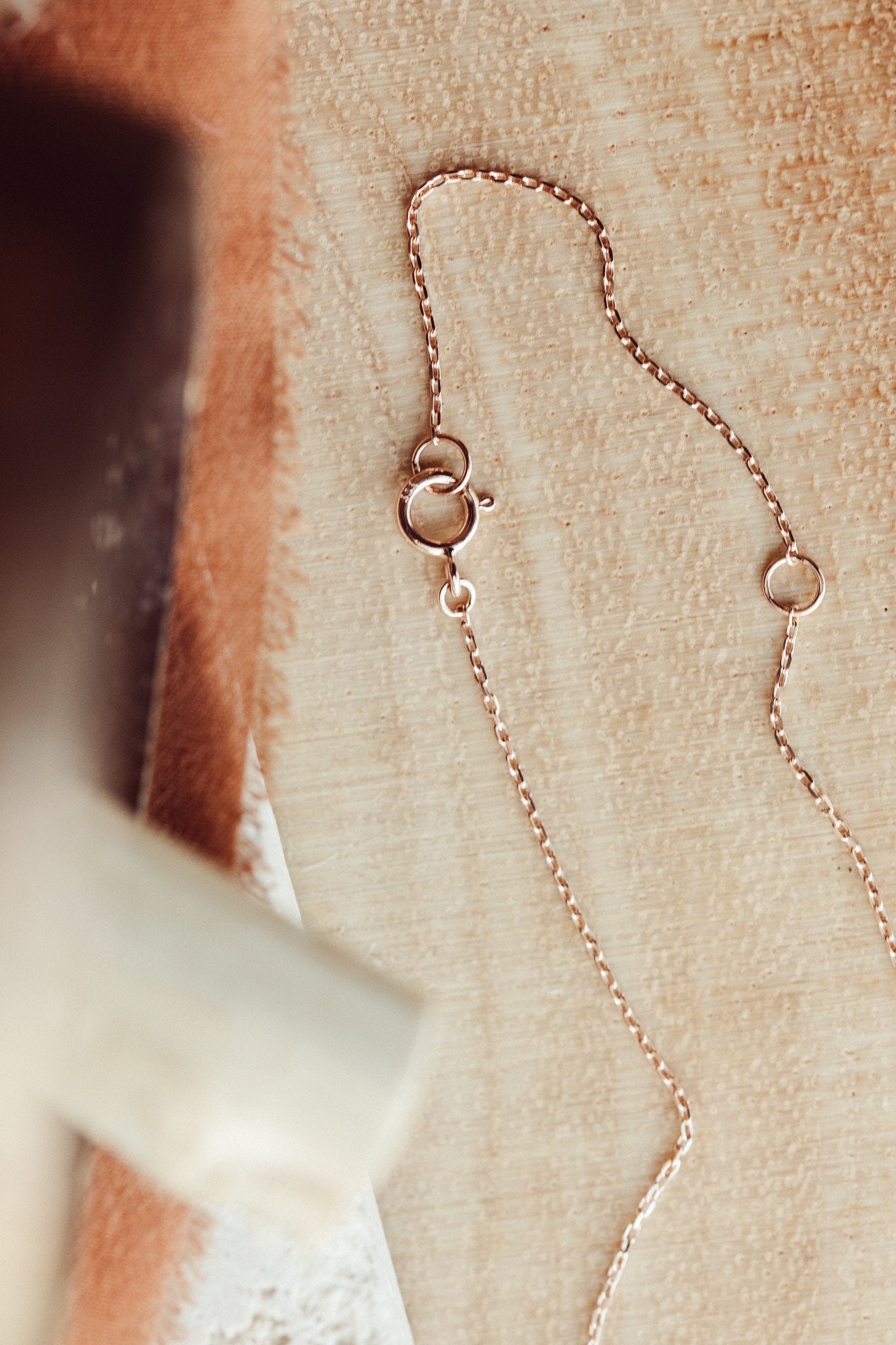 Oval Labradorite in Prongs Necklace