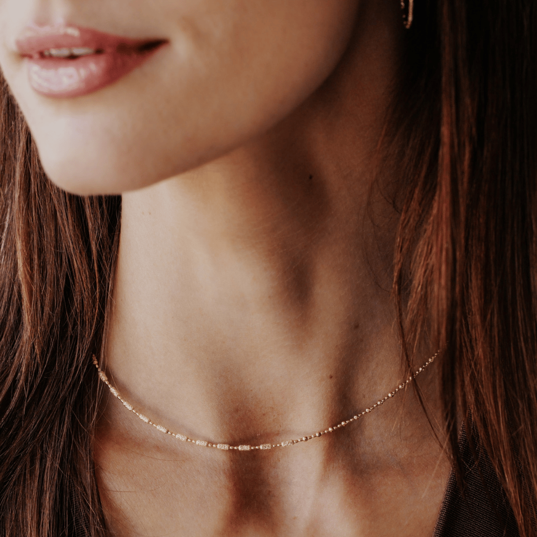 Textured Flexible Bar Gold Necklace