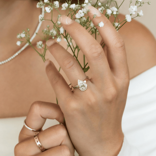 The Elena Pear Solitaire