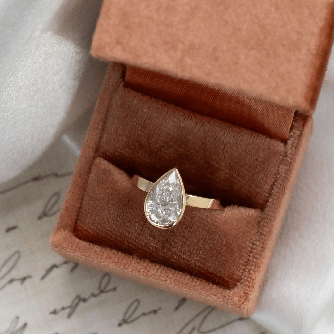 The Elena Pear Solitaire