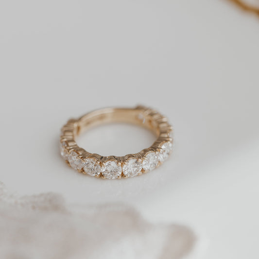 The Amara Round 3/4 Diamond Band 