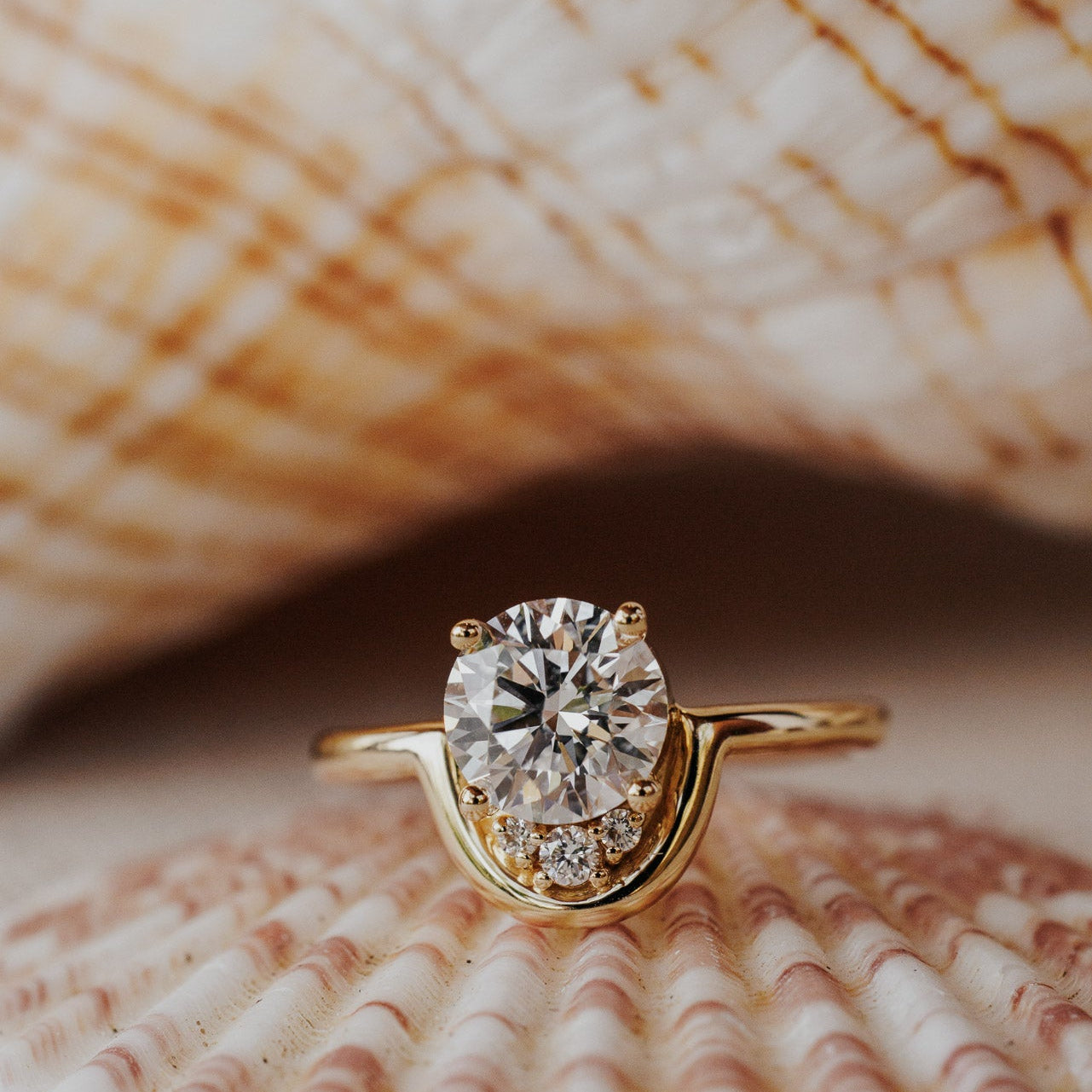 The Palma Round Ring