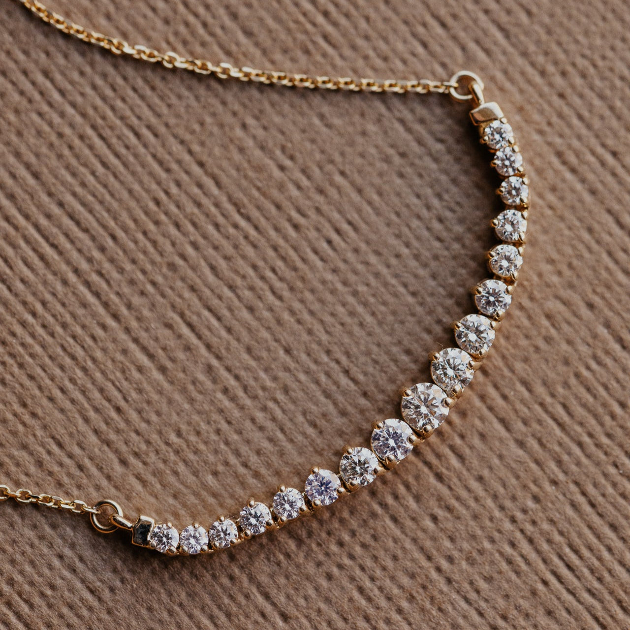 Starburst Set Round Diamonds on Chain Necklace