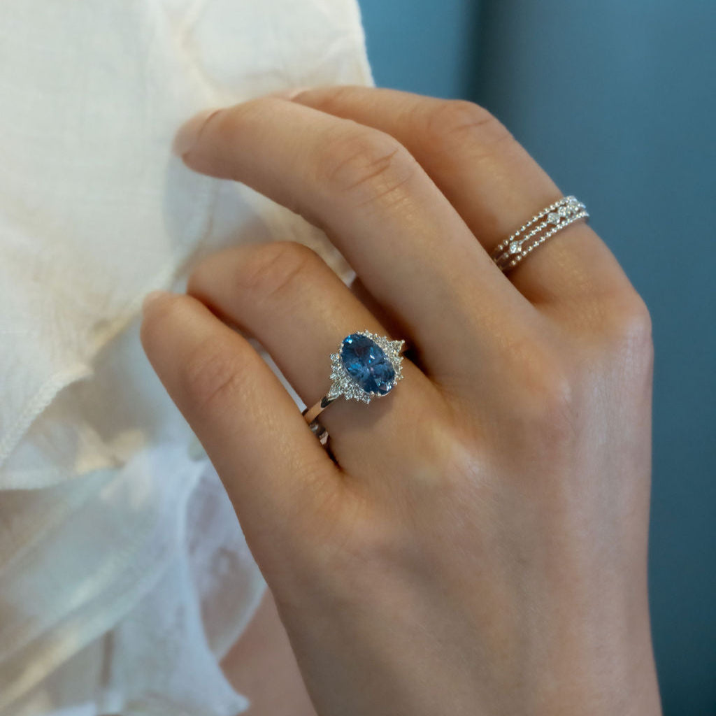 The Atlantis 3.00 ct Oval Blue Sri Lanka Sapphire Ring