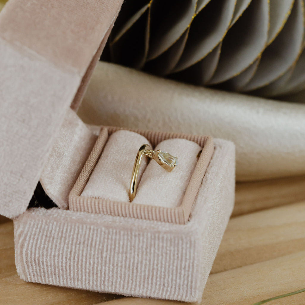 Pear Aquamarine in Prongs Dangle Ring in 14k yellow gold