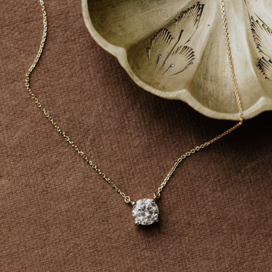 The Maeve Round Necklace