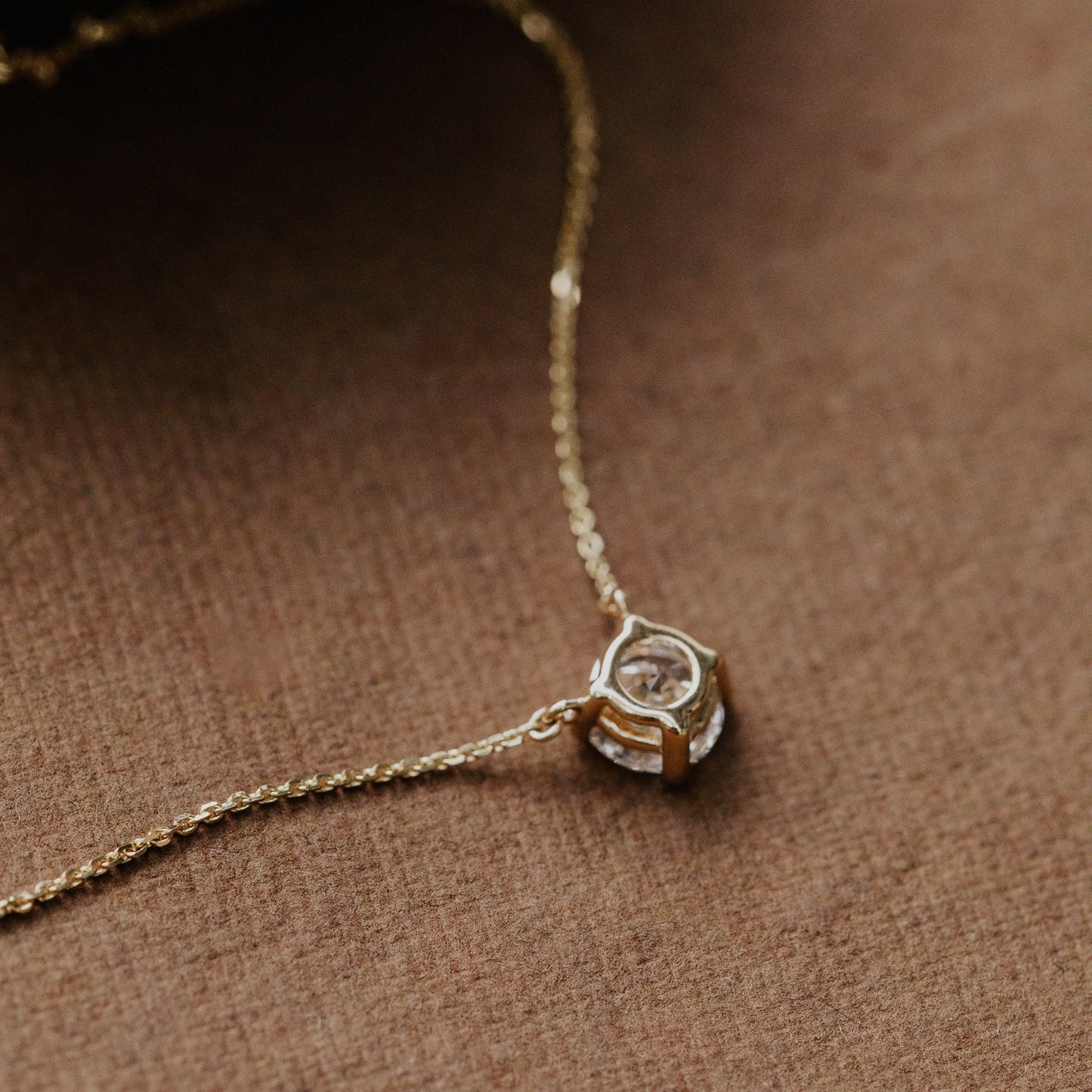 The Maeve Round Necklace