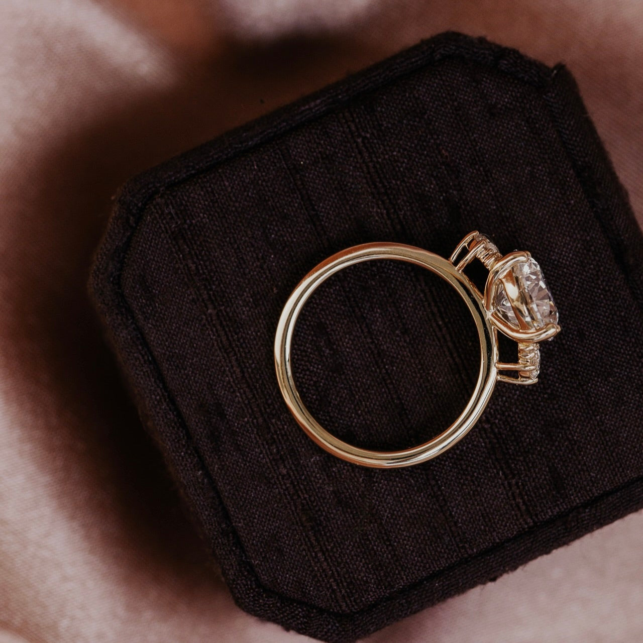 The Vivien Round Ring
