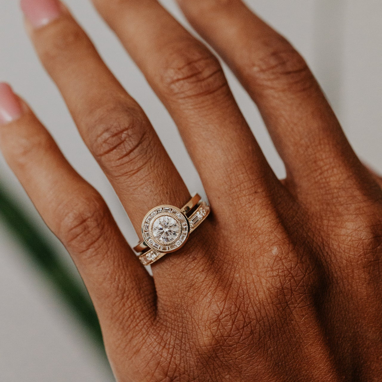 The Avenida Baguette and Round Band