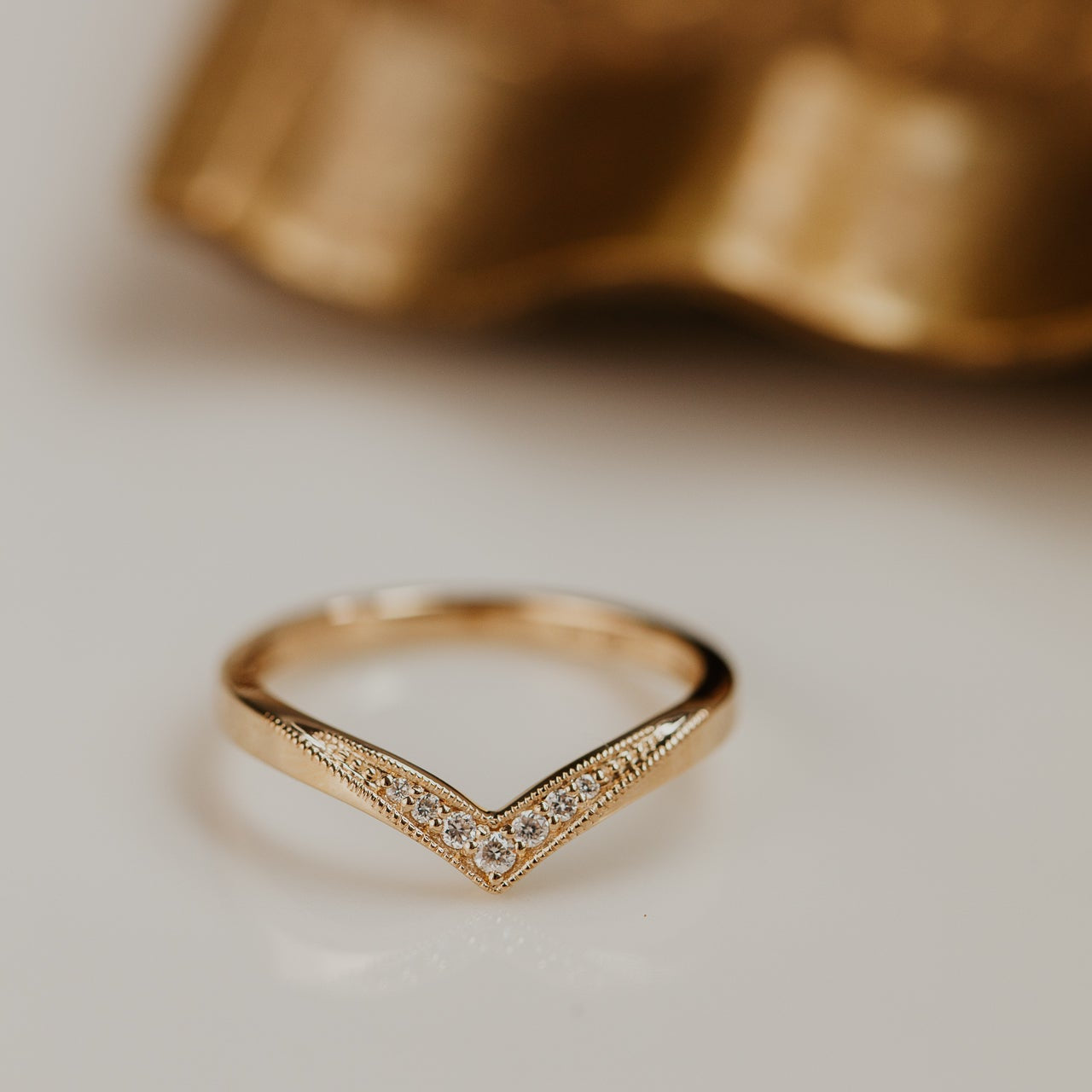 The Clover Round Tracer Band