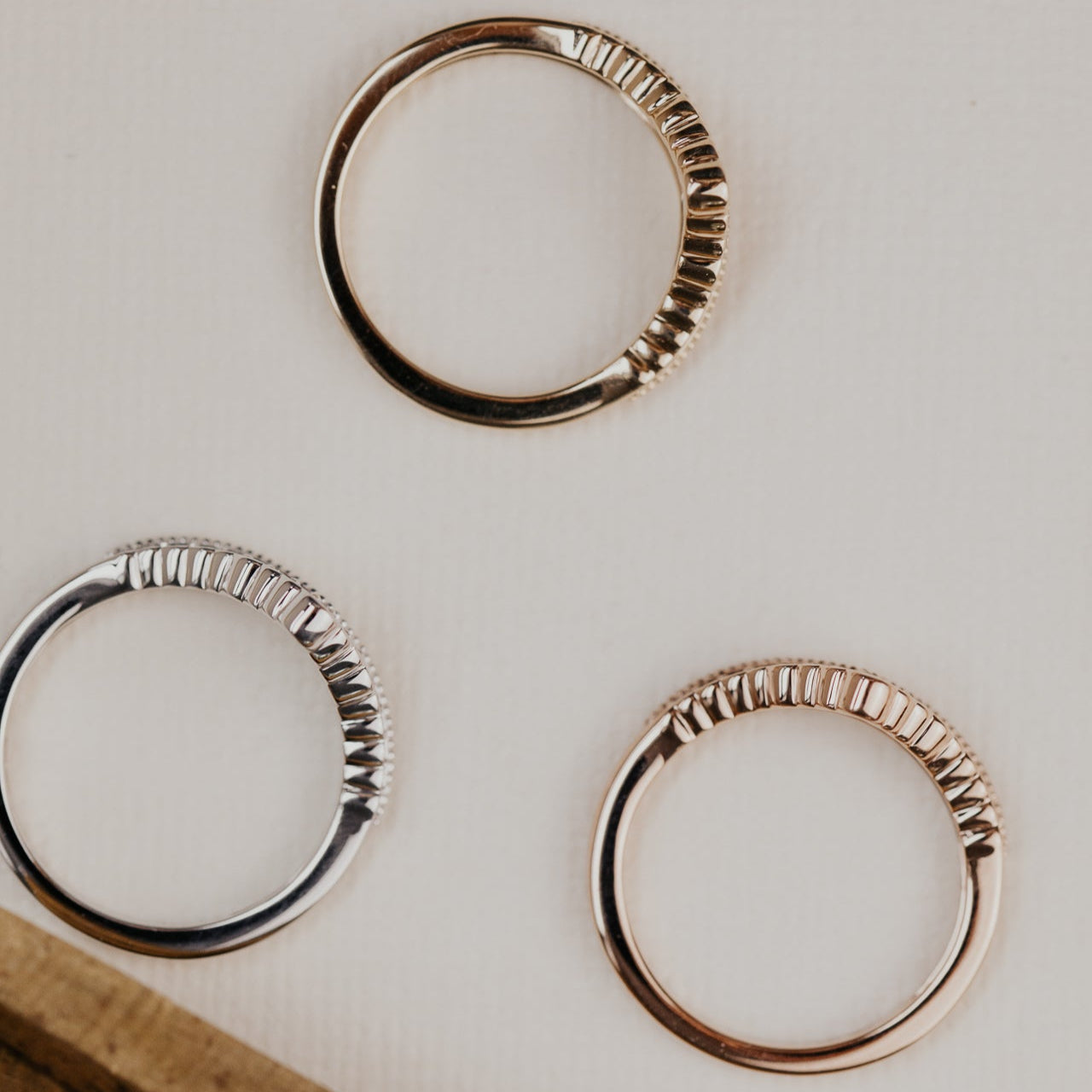 The Juniper Round Tracer Band