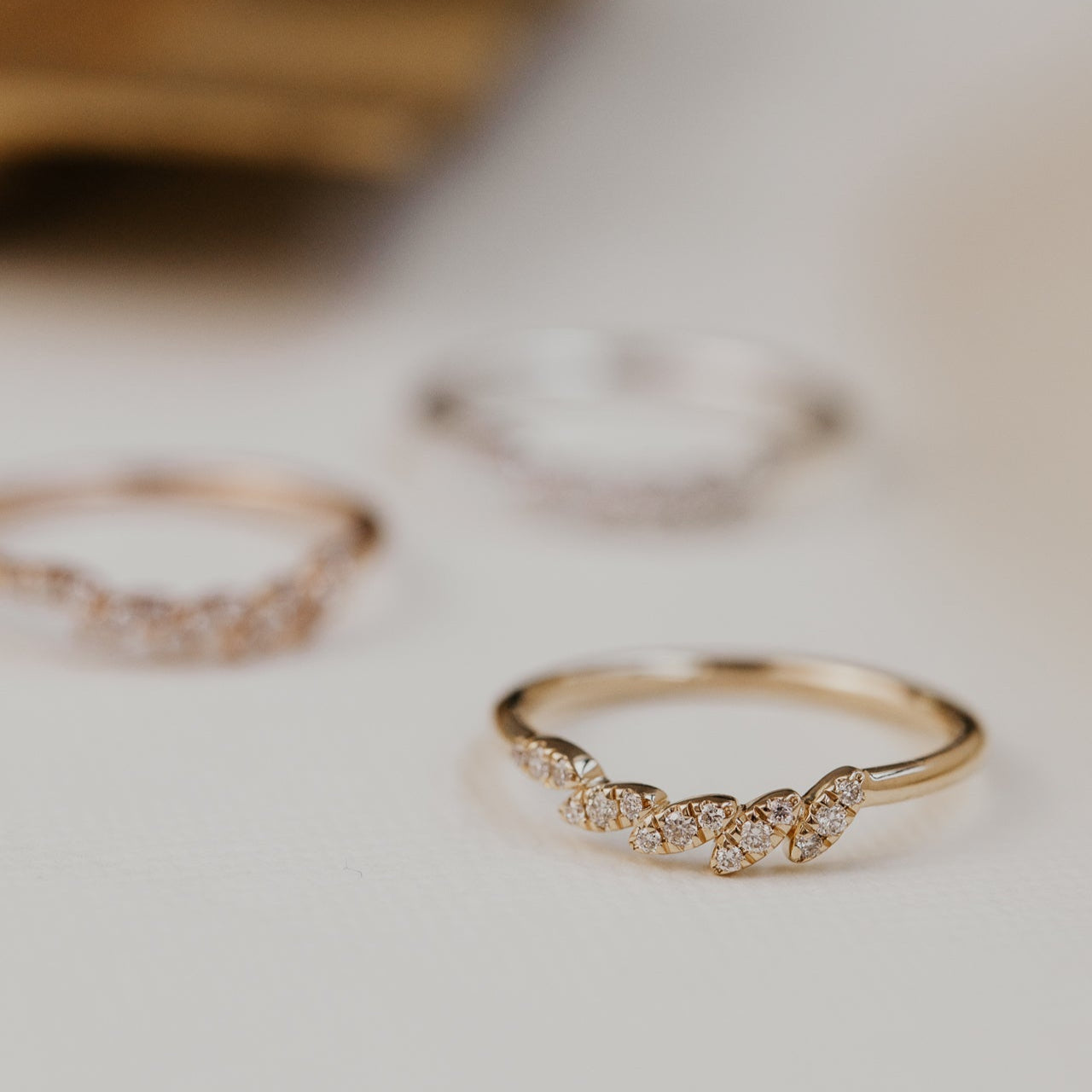 The Ivy Marquise Tracer Band