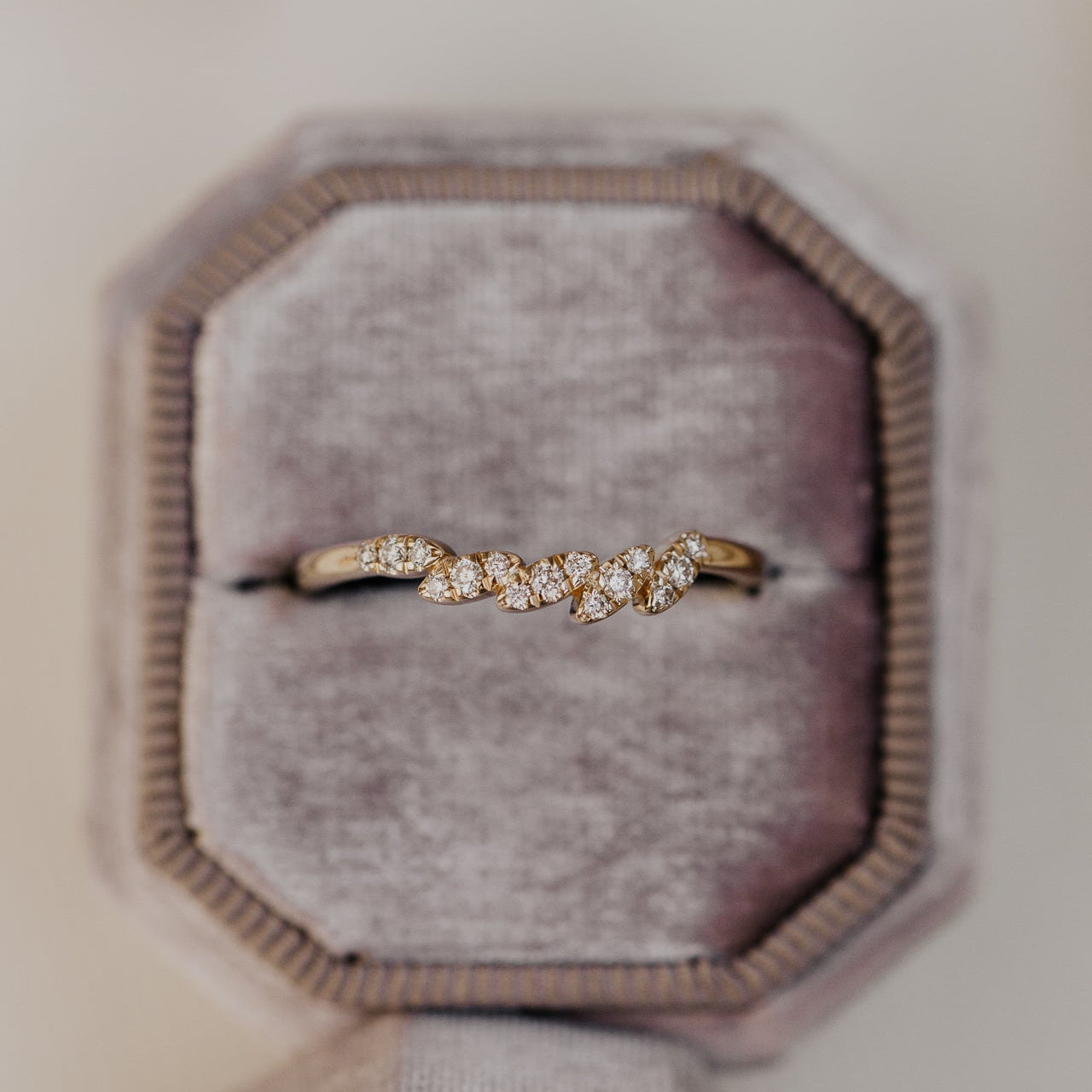 The Ivy Marquise Tracer Band