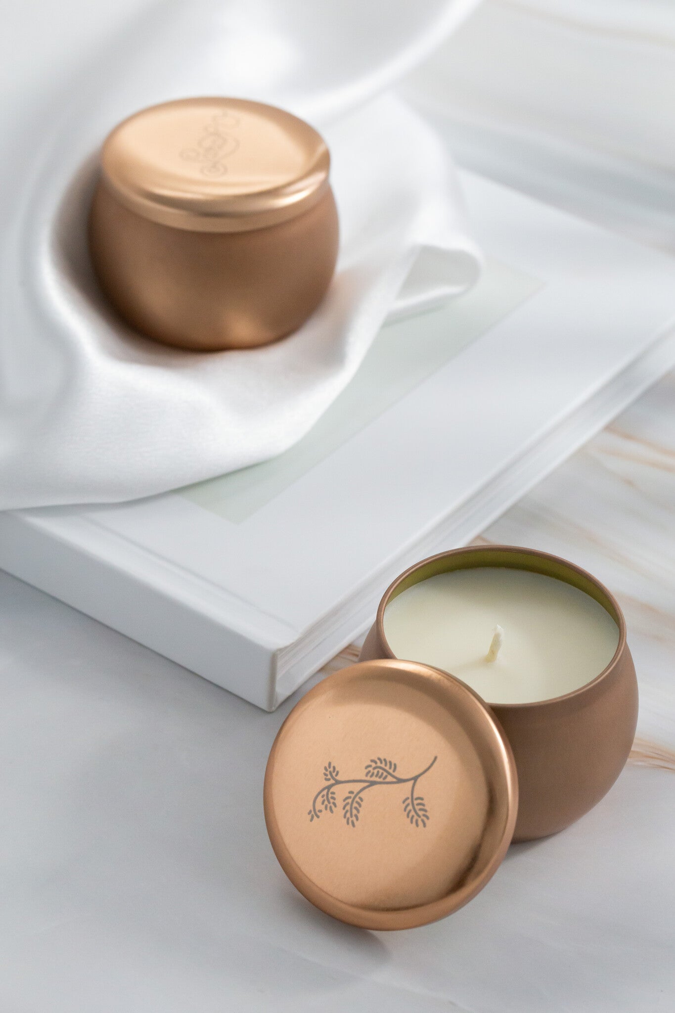 Sarah O. Signature Scent Tin Candle
