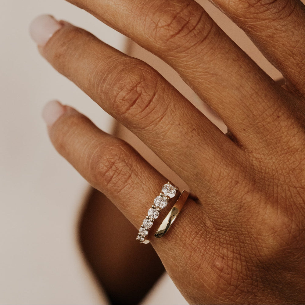 The Cascade Graduated Lab Grown Diamond Pinky Ring