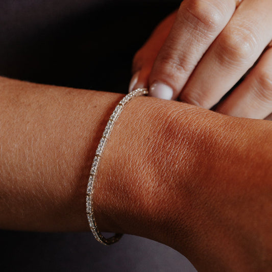 Pave Round Diamond Bar Bracelet