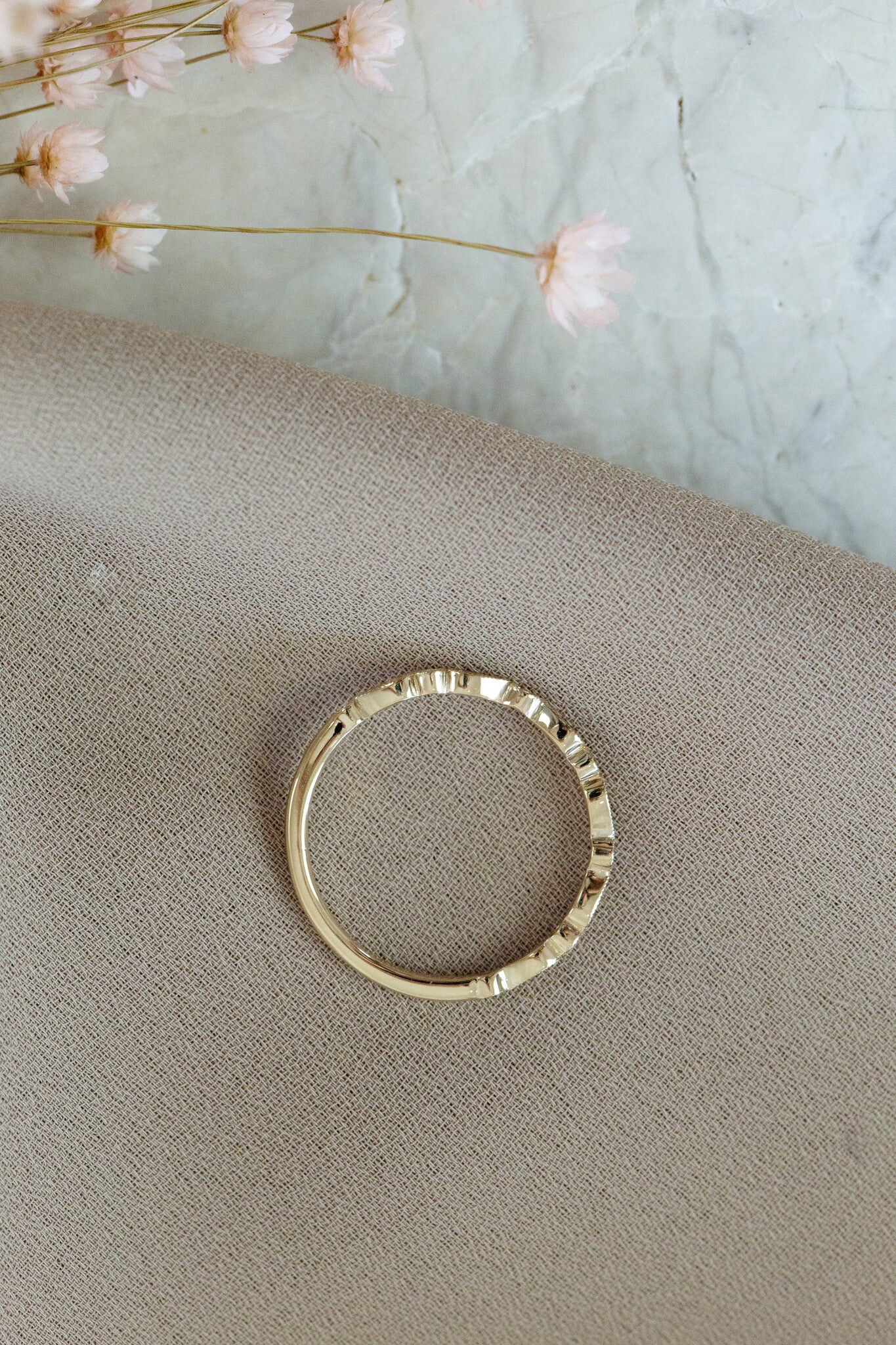 The Pear and Round Band