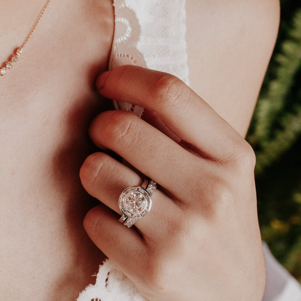 The Avenida Baguette and Round Band