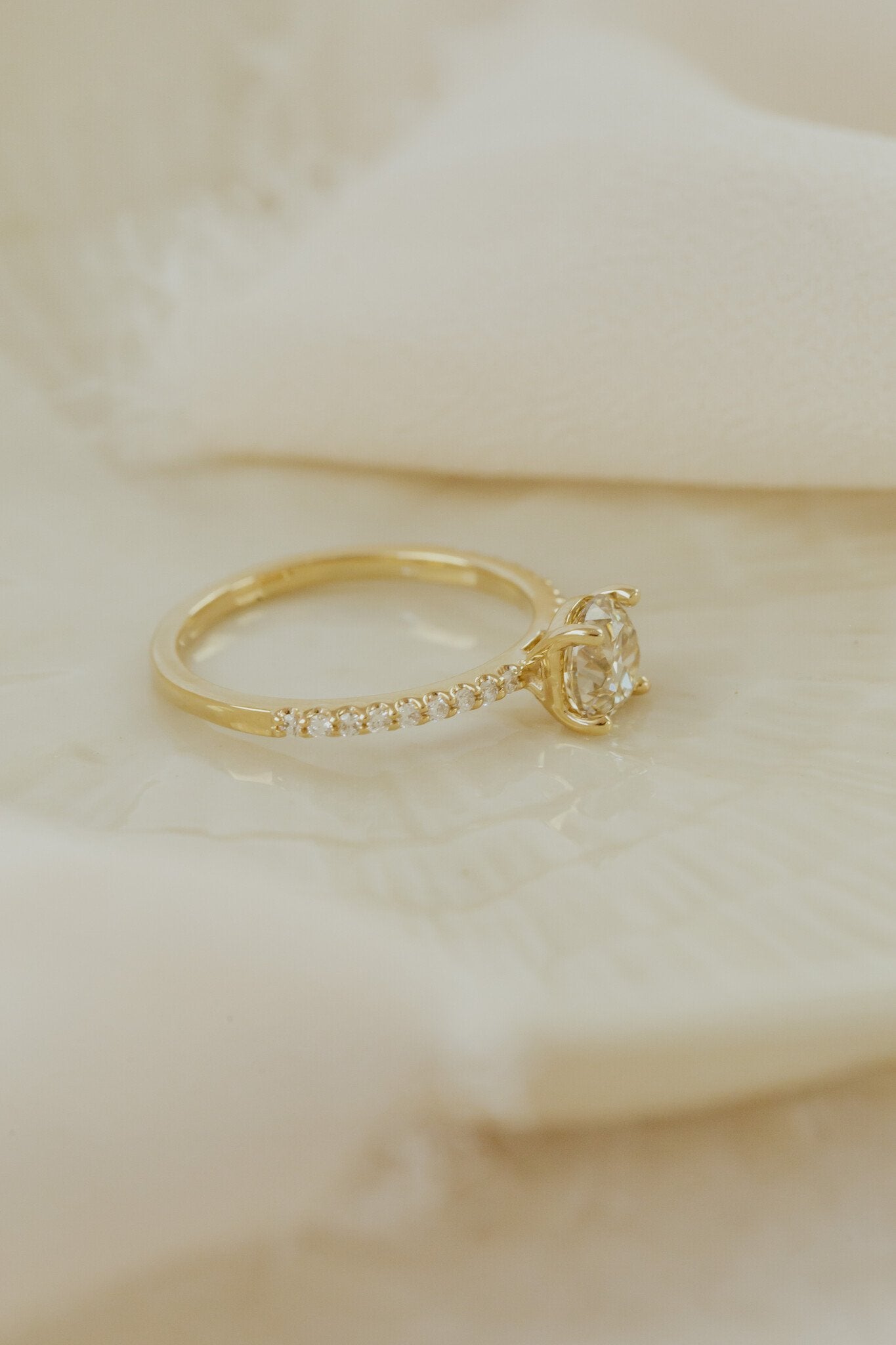 The Jenna 1.04 ct Round Champagne Diamond Ring