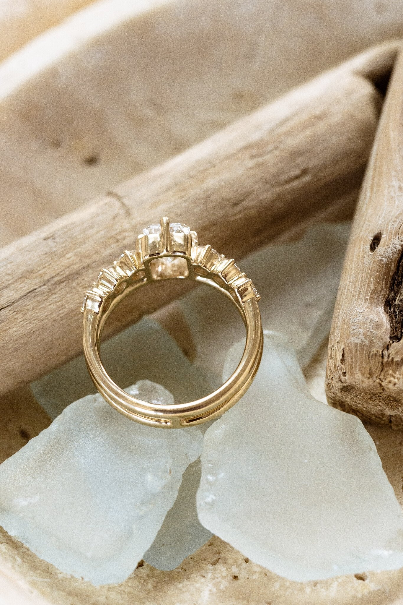 The Laguna Ring